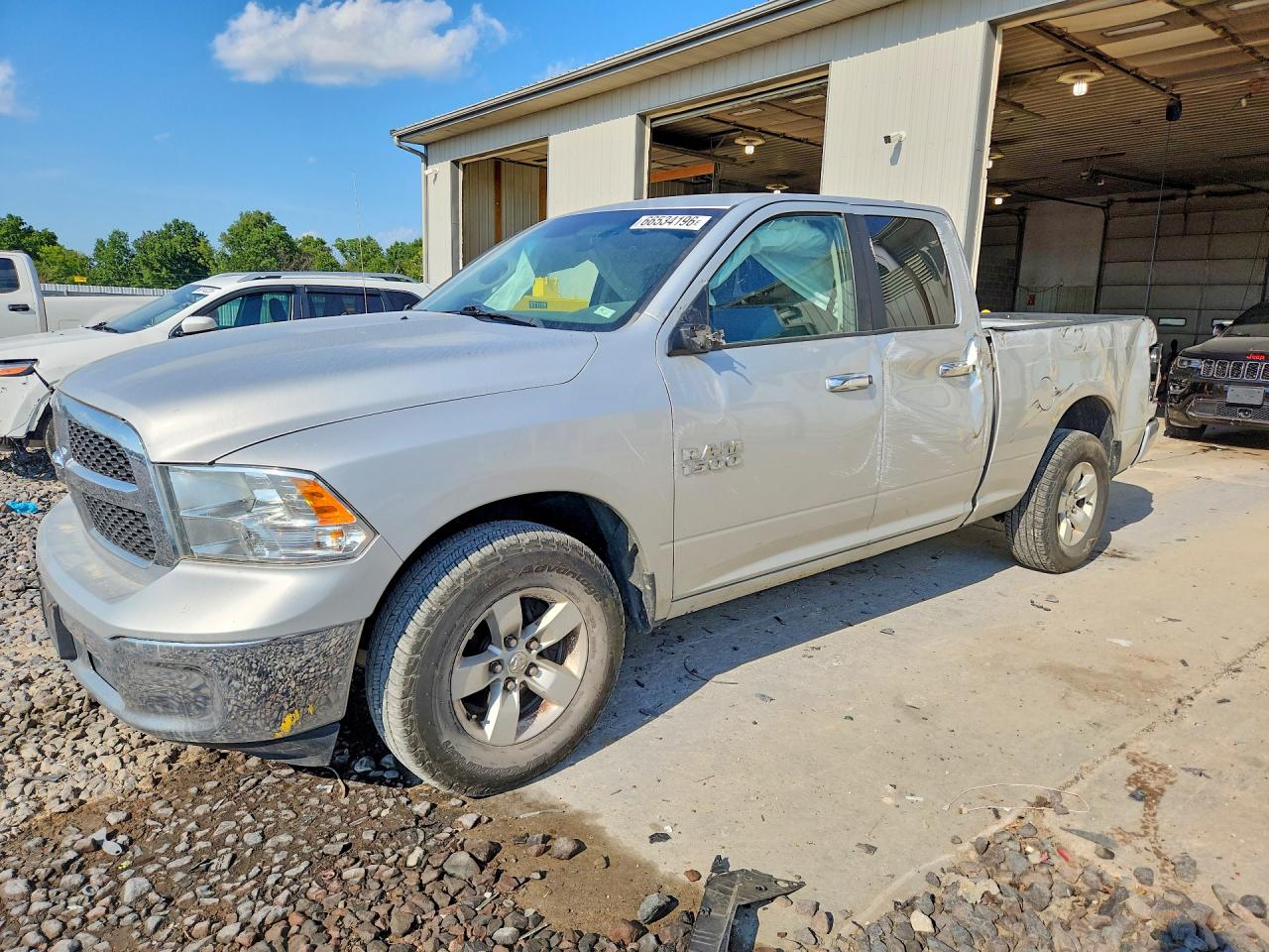 2018 RAM 1500 SLT | 1C6RR6GG0JS303795 | UPCARS