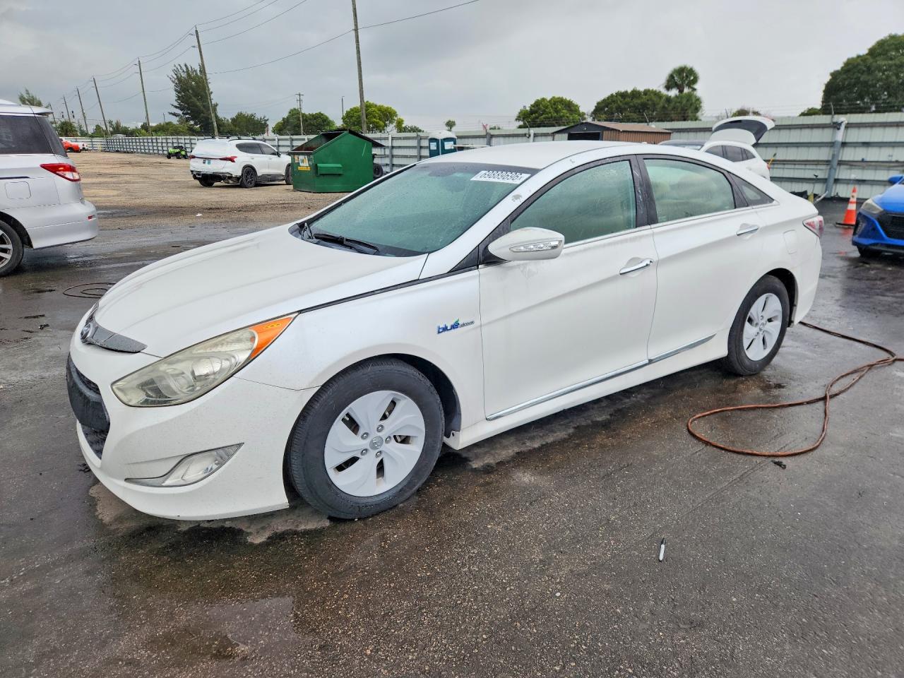 2015 HYUNDAI SONATA BASE | KMHEC4A40FA135161 | UPCARS