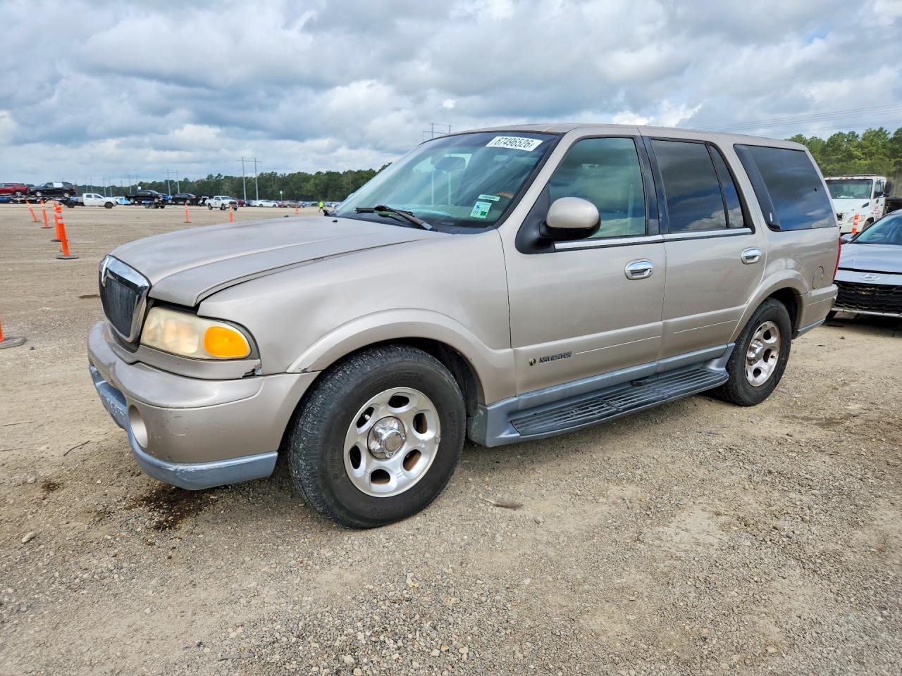 2000 LINCOLN NAVIGATOR | 5LMEU27A3YLJ24304 | UPCARS