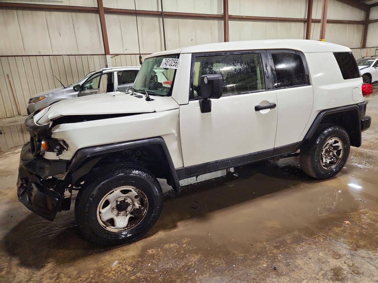 2014 TOYOTA FJ CRUISER BASE | JTEBU4BFXEK207945 | UPCARS