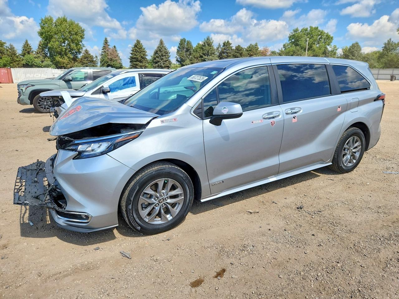 2021 TOYOTA SIENNA XLE | 5TDYRKEC4MS002120 | UPCARS