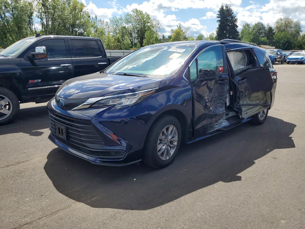 2022 TOYOTA SIENNA LE | 5TDKSKFC9NS067684 | UPCARS