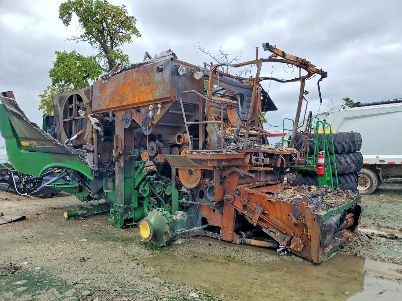 2017 JOHN DEER INDUSTRIAL E COMBINE | SKG0795110 | UPCARS