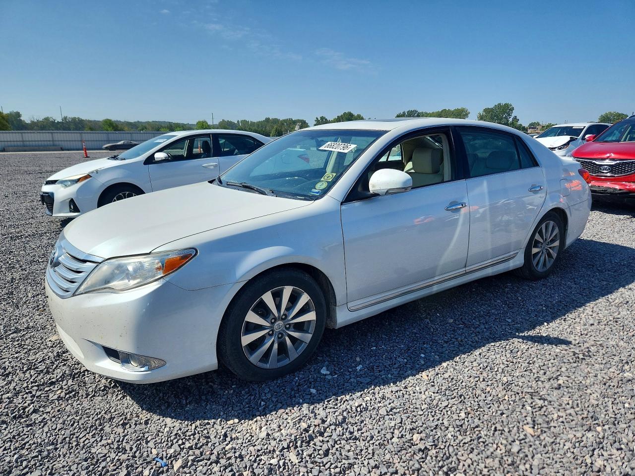2011 TOYOTA AVALON LIMITED | 4T1BK3DB1BU378920 | UPCARS