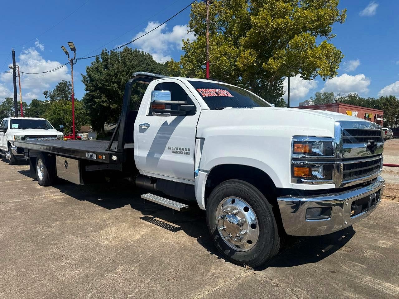 2023 CHEVROLET SILVERADO | 1HTKHPVM8PH113649 | UPCARS