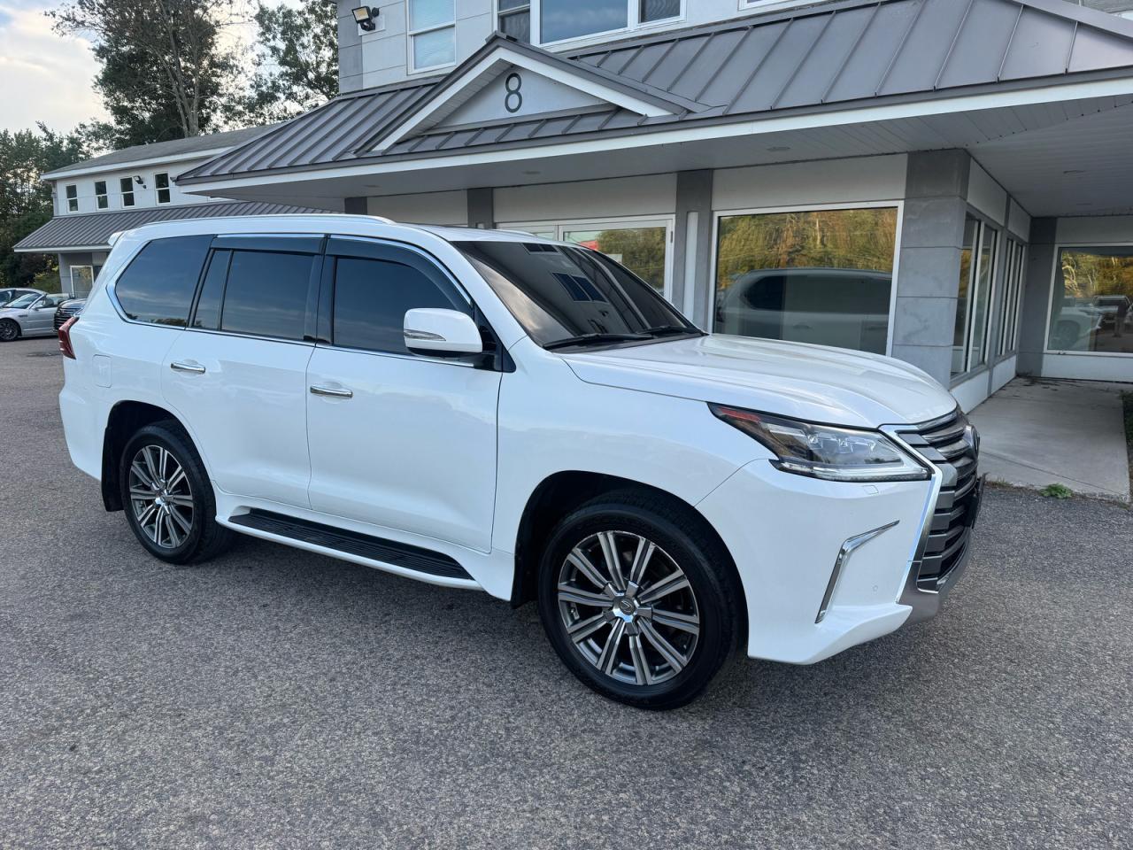 2017 LEXUS LX 570 | JTJHY7AX2H4224341 | UPCARS