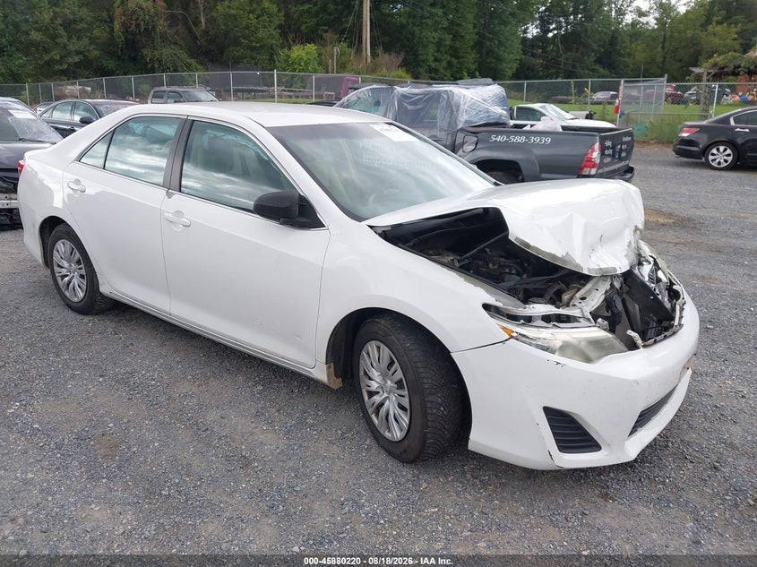 2014 TOYOTA CAMRY LE | 4T4BF1FKXER387552 | UPCARS