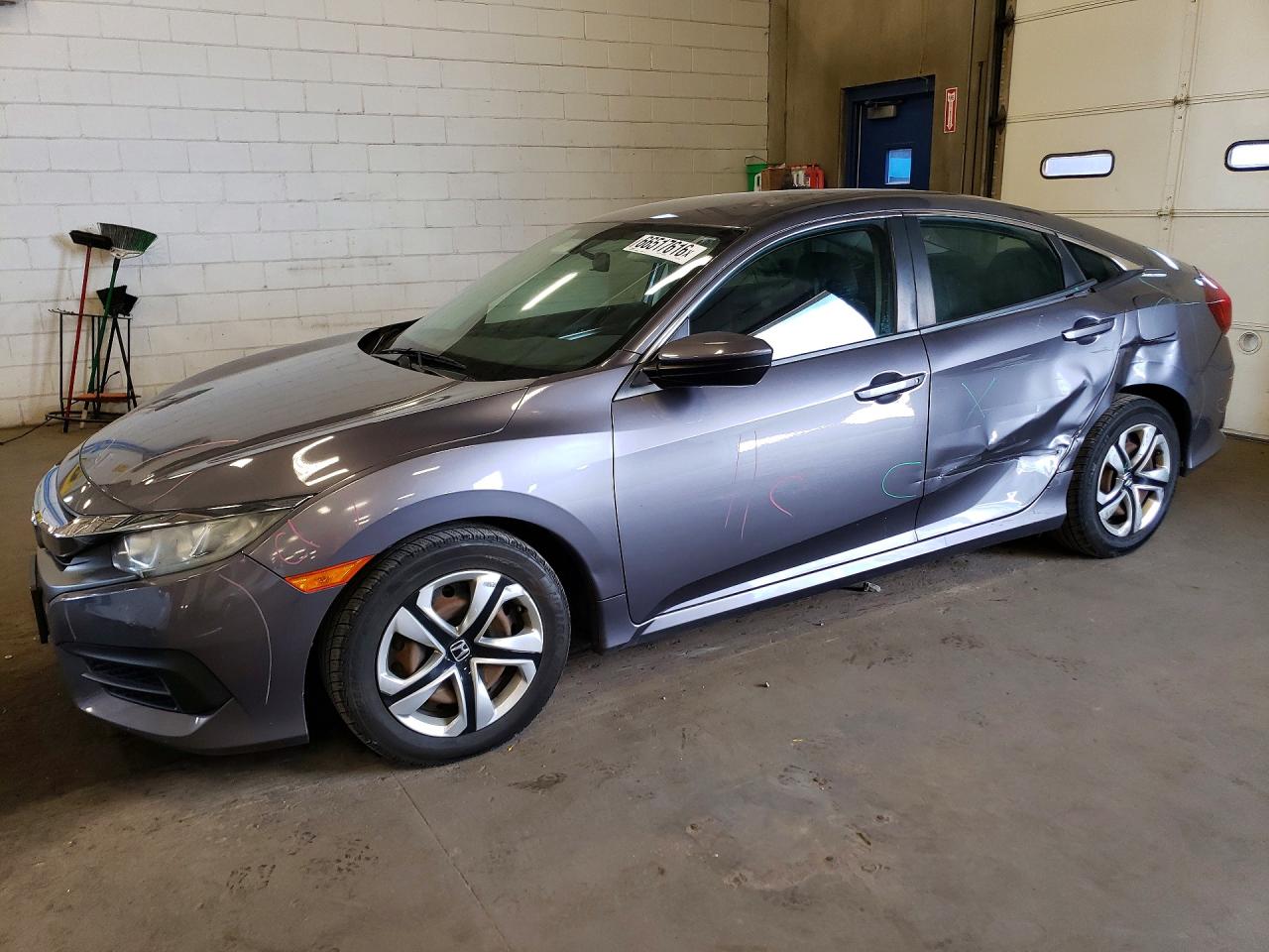 2016 HONDA CIVIC LX | 19XFC2F5XGE011279 | UPCARS