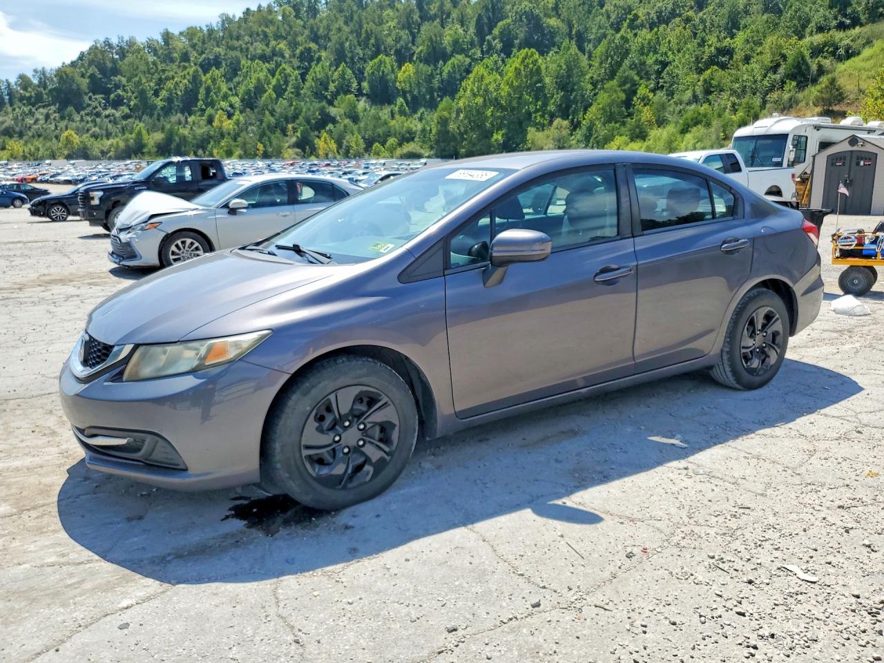2014 HONDA CIVIC LX | 19XFB2F56EE242230 | UPCARS