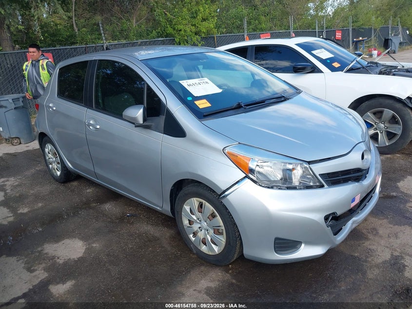 2013 TOYOTA YARIS LE | JTDKTUD30DD564869 | UPCARS