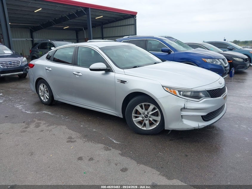 2018 KIA OPTIMA LX | 5XXGT4L30JG200315 | UPCARS