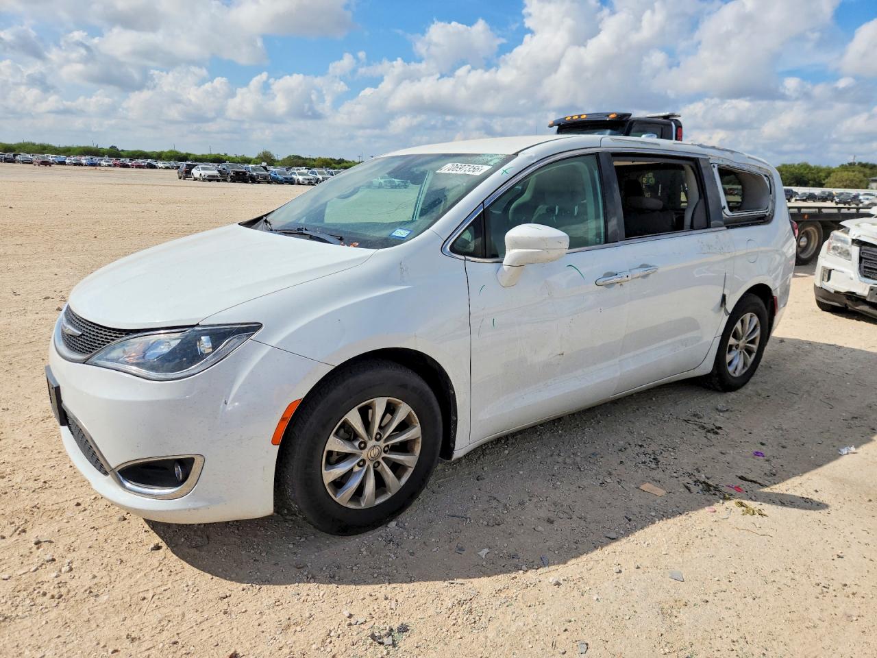 2019 CHRYSLER PACIFICA TOURING PLUS | 2C4RC1FGXKR526623 | UPCARS