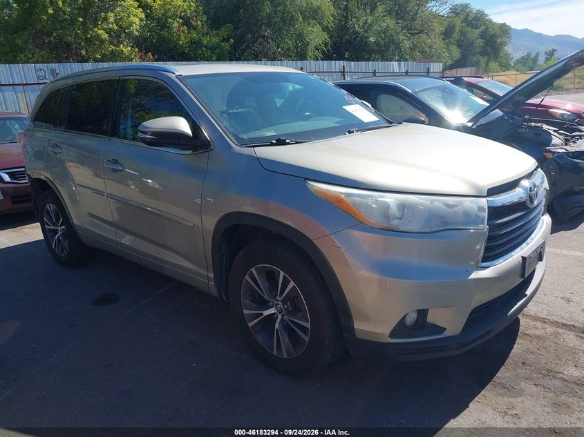 2016 TOYOTA HIGHLANDER XLE V6 | 5TDJKRFH8GS266678 | UPCARS