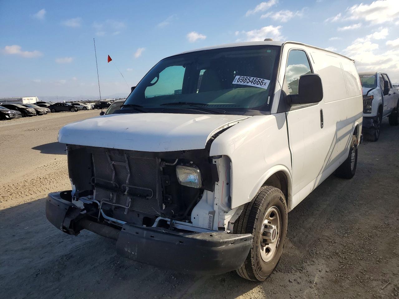 2015 GMC SAVANA G2500 | 1GTW7FCB5F1168094 | UPCARS