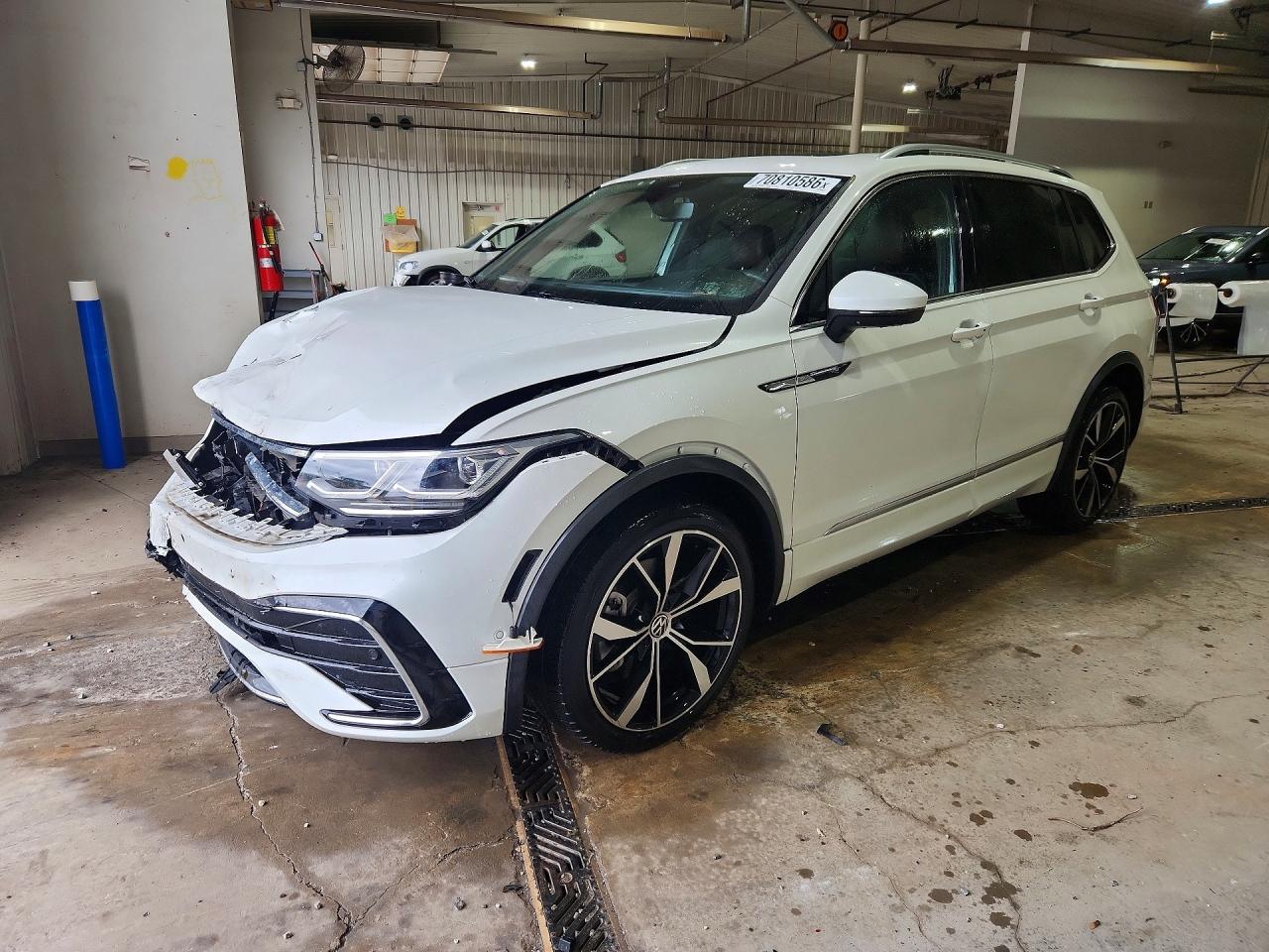 2024 VOLKSWAGEN TIGUAN SEL R-LINE BLACK | 3VV4B7AX3RM078607 | UPCARS
