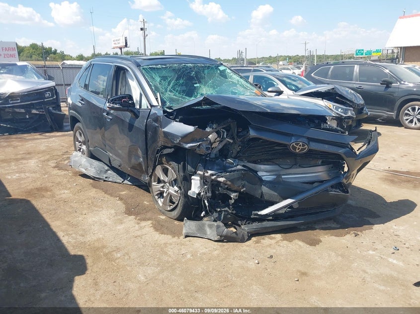 2025 TOYOTA RAV4 XLE | 2T3P1RFV5SC500609 | UPCARS