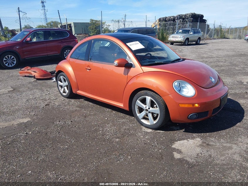 2010 VOLKSWAGEN NEW BEETLE 2.5L RED ROCK EDITION | 3VWRG3AGXAM036578 | UPCARS