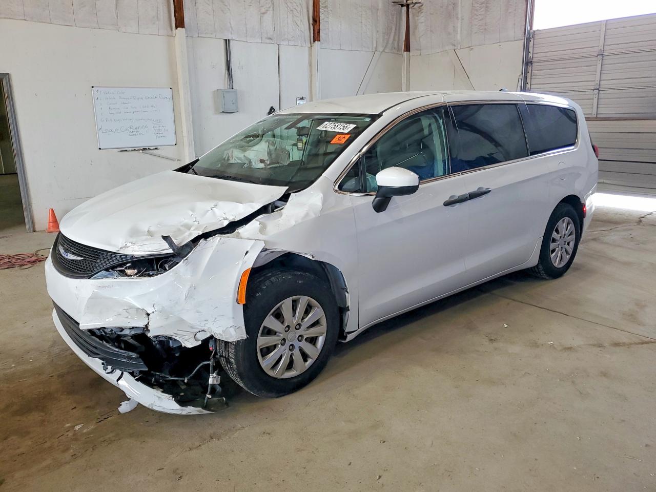 2019 CHRYSLER PACIFICA L | 2C4RC1AG7KR666989 | UPCARS