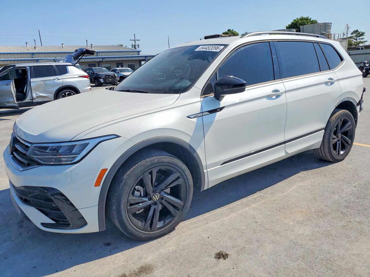 2023 VOLKSWAGEN TIGUAN SE R-LINE BLACK | 3VVCB7AX8PM129401 | UPCARS