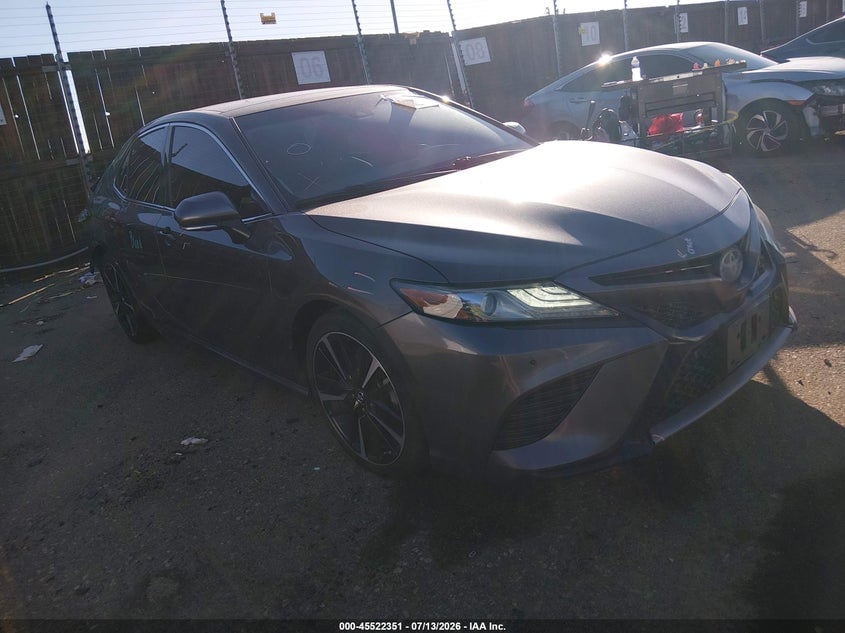 2018 TOYOTA CAMRY XSE | 4T1B61HK6JU138313 | UPCARS