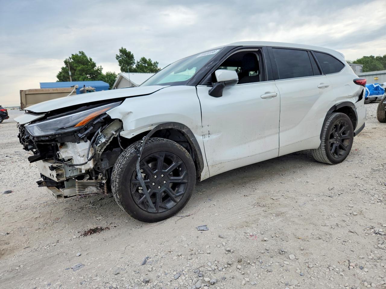 2022 TOYOTA HIGHLANDER L | 5TDCZRAH2NS552129 | UPCARS