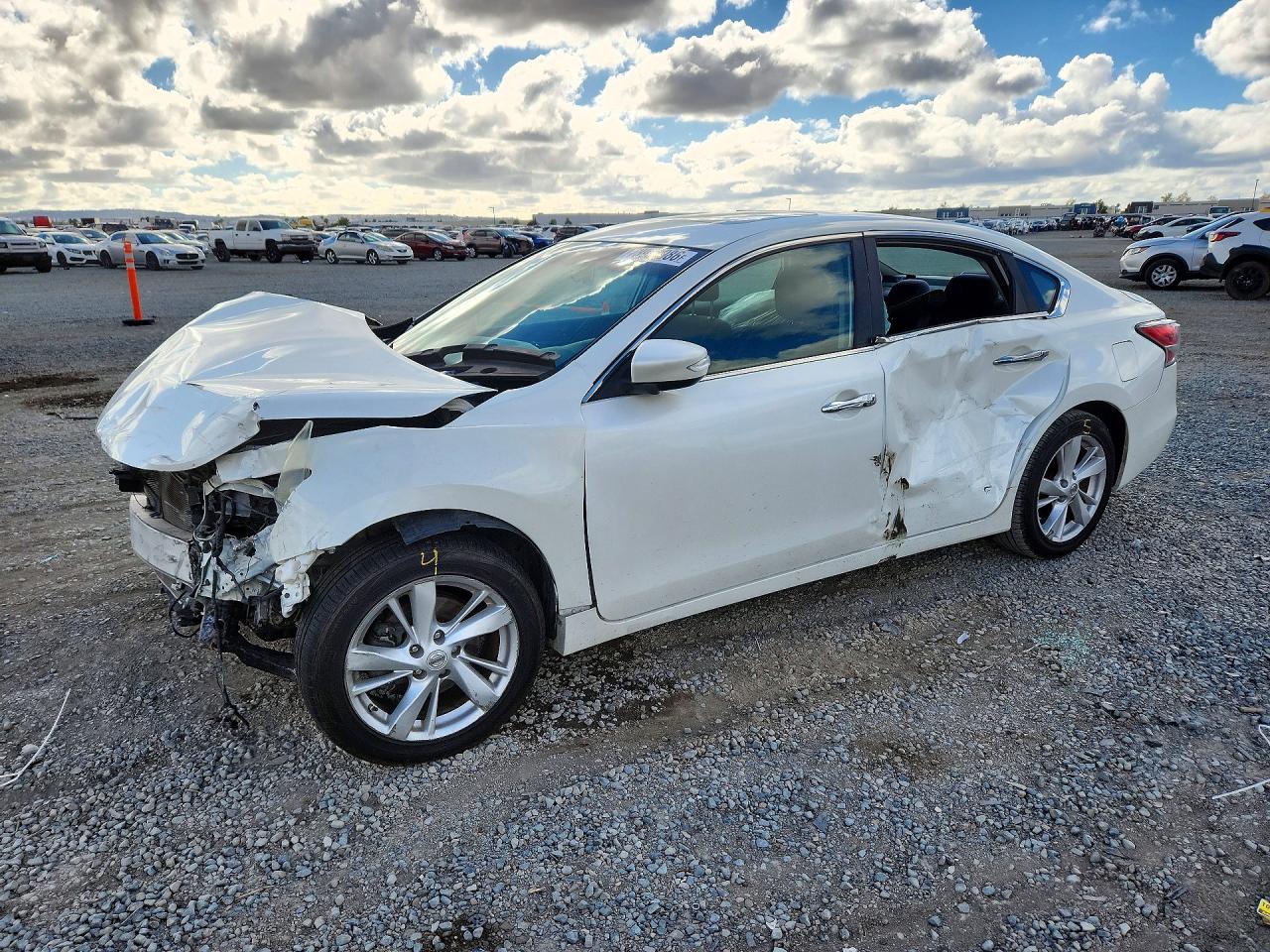 2015 NISSAN ALTIMA 2.5 SV | 1N4AL3AP3FC212798 | UPCARS