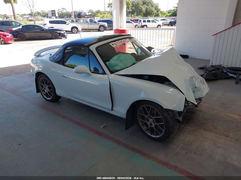 2004 MAZDA MX-5 MIATA CLOTH | JM1NB353540401845 | UPCARS