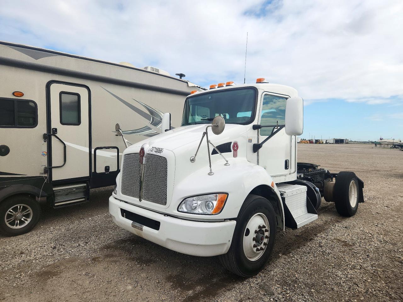2015 KENWORTH ALL OTHER SEMI TRUCK | 2XKHAJ7X8FM462623 | UPCARS