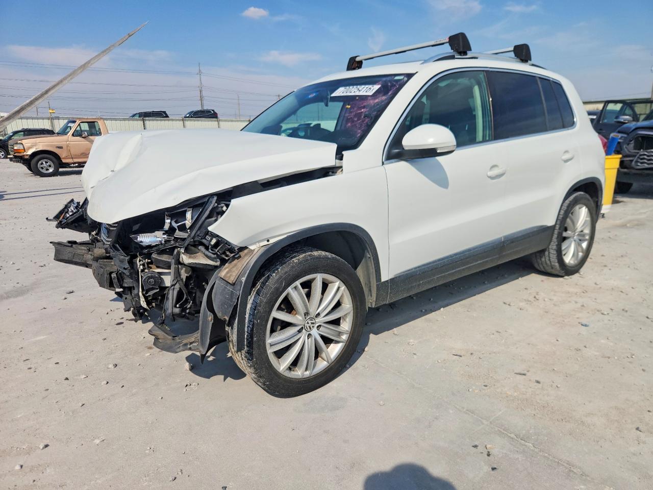 2015 VOLKSWAGEN TIGUAN S | WVGBV7AX9FW580039 | UPCARS
