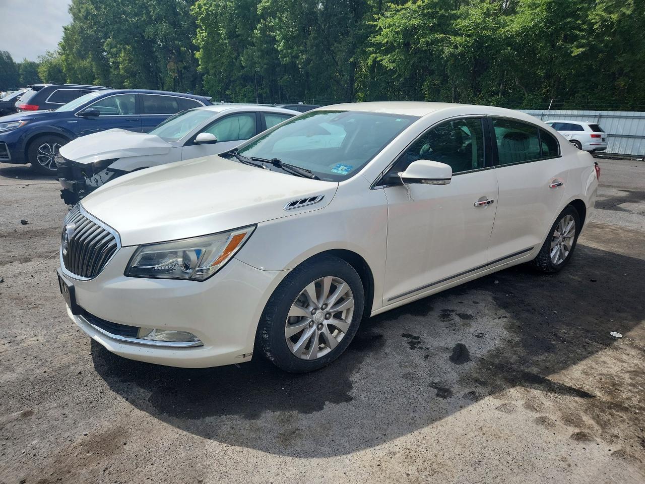 2014 BUICK LACROSSE | 1G4GB5GR1EF205689 | UPCARS