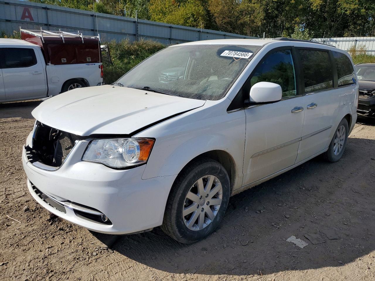 2016 CHRYSLER MINIVAN TOURING | 2C4RC1BG0GR149717 | UPCARS