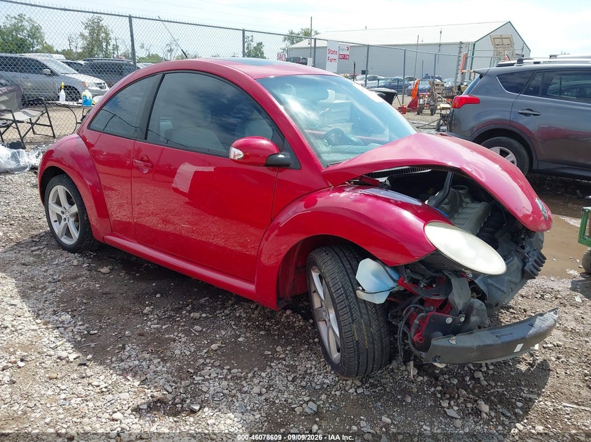 2010 VOLKSWAGEN NEW BEETLE 2.5L | 3VWRW3AG0AM025043 | UPCARS