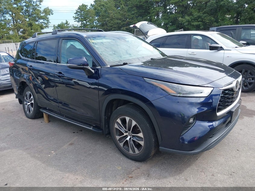 2021 TOYOTA HIGHLANDER XLE | 5TDGZRBH5MS532116 | UPCARS