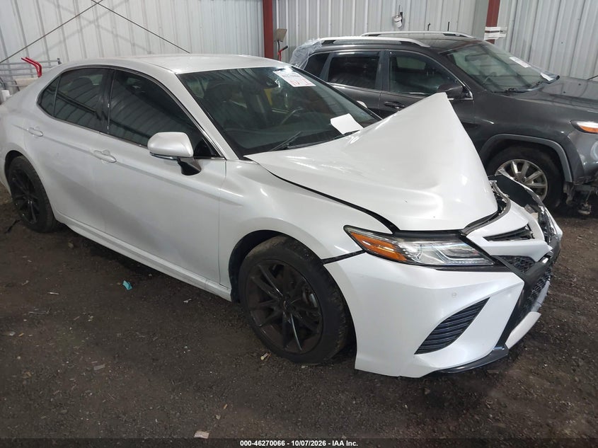 2018 TOYOTA CAMRY XSE | 4T1B61HK5JU038512 | UPCARS