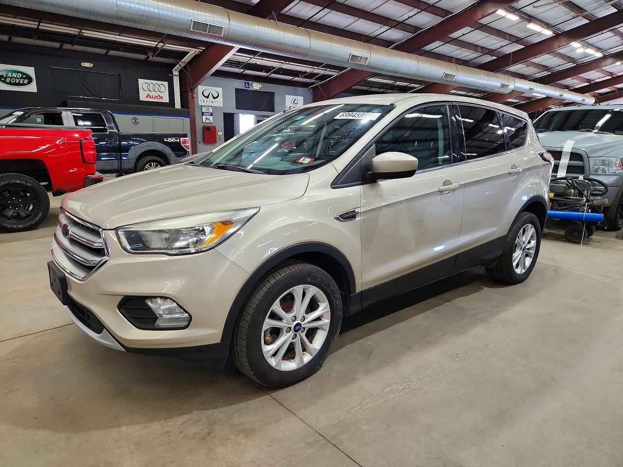 2017 FORD ESCAPE SE | 1FMCU9GD2HUD23738 | UPCARS