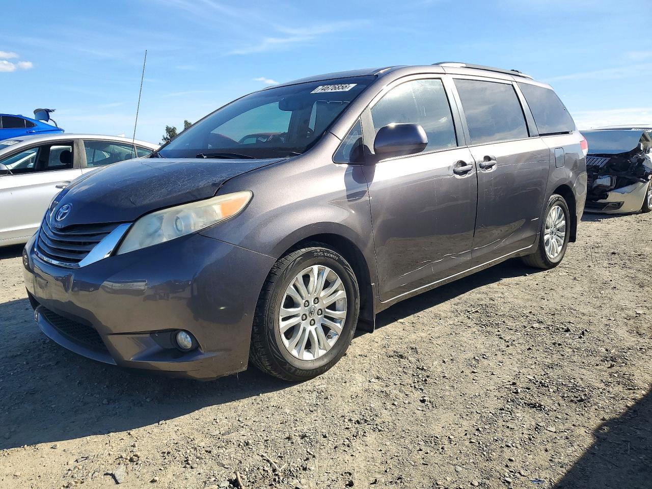 2012 TOYOTA SIENNA XLE 8-PASSENGER | 5TDYK3DC5CS232601 | UPCARS