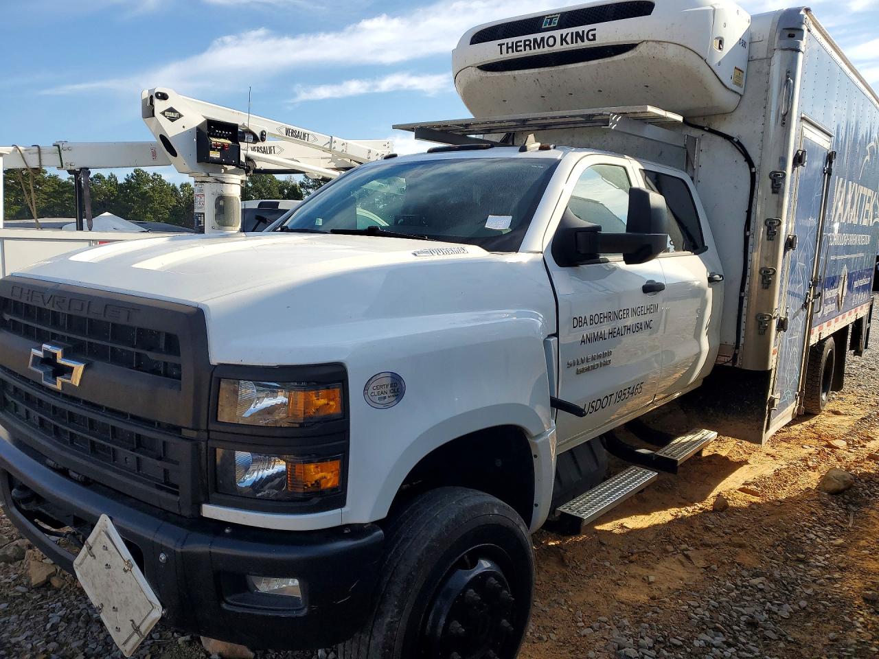 2020 GM SILVERADO 515 REFRIGERATED BOX TRUCK | 1HTKJPVK2LH247859 | UPCARS