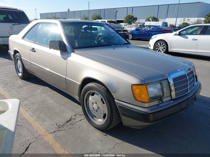 1990 MERCEDES-BENZ 300 CE | WDBEA51DXLB137035 | UPCARS