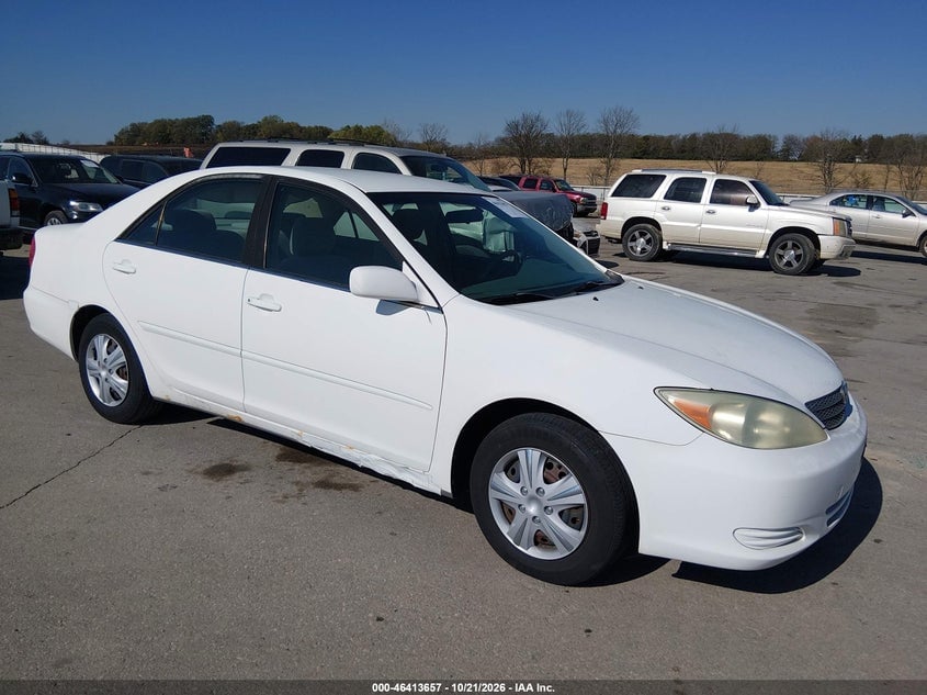 2002 TOYOTA CAMRY LE | JTDBE32K020136349 | UPCARS