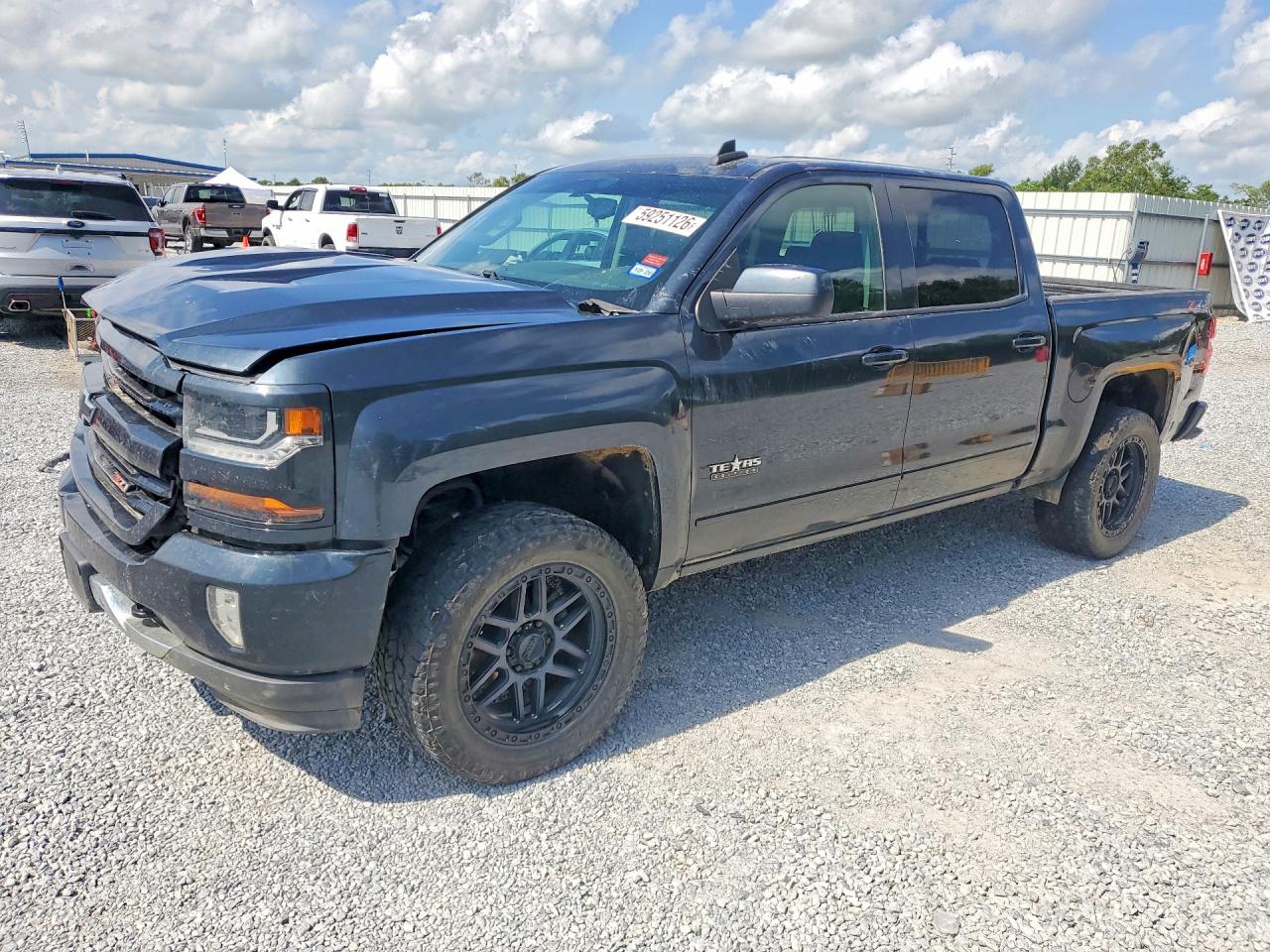2018 CHEVROLET SILVERADO K1500 LT | 3GCUKREC1JG432063 | UPCARS