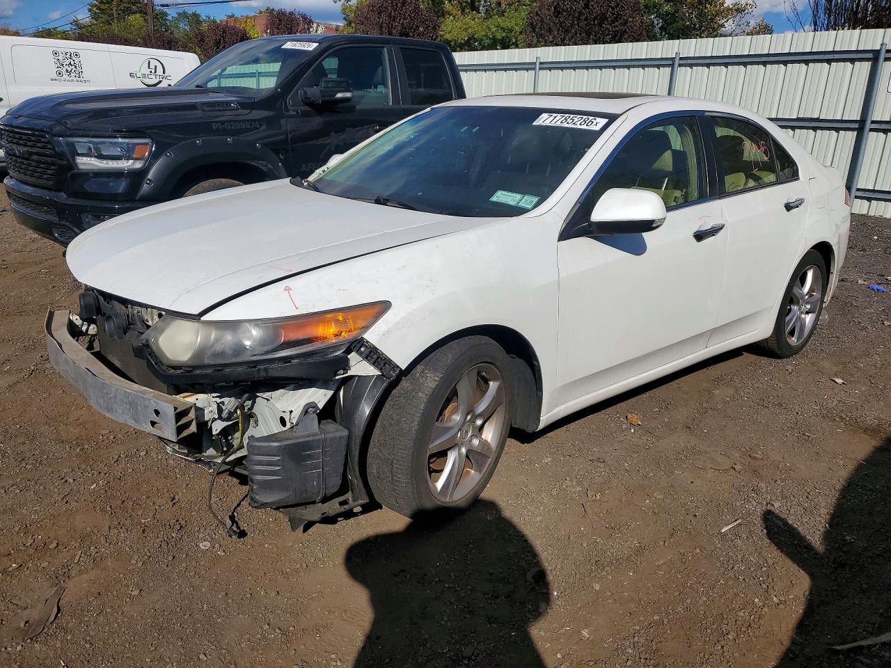 2013 ACURA TSX TECH | JH4CU2F63DC013353 | UPCARS