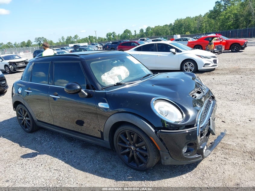 2018 MINI HARDTOP COOPER S | WMWXU3C54J2F51663 | UPCARS