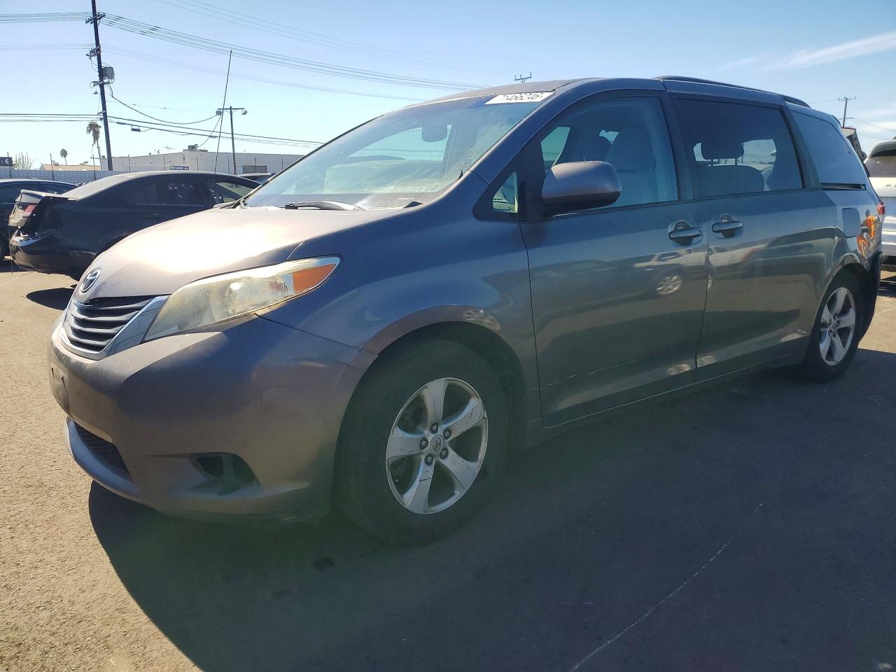 2011 TOYOTA SIENNA LE | 5TDKK3DC1BS046431 | UPCARS