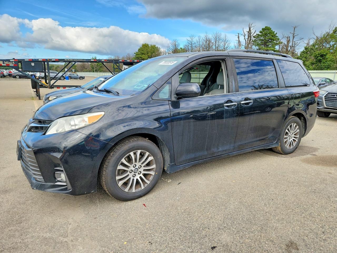 2018 TOYOTA SIENNA XLE 8-PASSENGER | 5TDYZ3DC0JS962022 | UPCARS