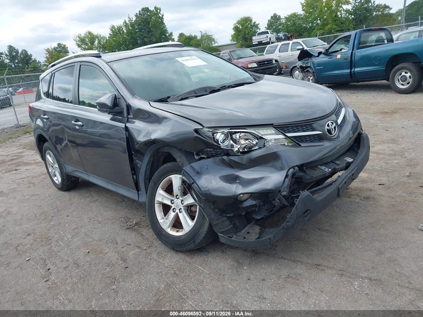 2014 TOYOTA RAV4 XLE | JTMRFREV7EJ004935 | UPCARS
