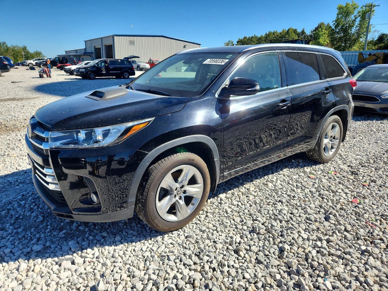 2017 TOYOTA HIGHLANDER LIMITED | 5TDDZRFH0HS470241 | UPCARS