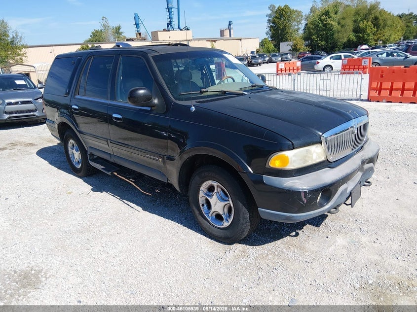 1999 LINCOLN NAVIGATOR | 5LMPU28A3XLJ25927 | UPCARS