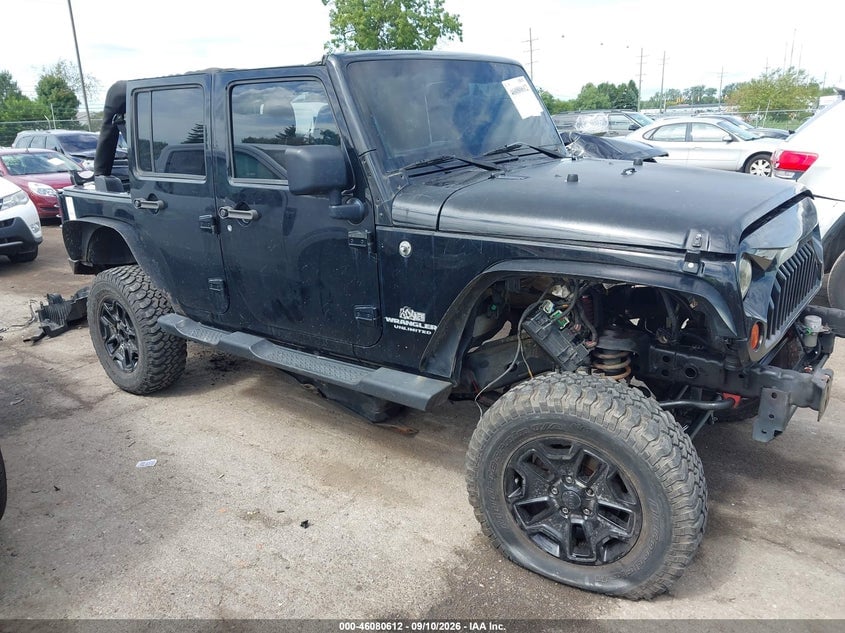 2013 JEEP WRANGLER UNLIMITED SAHARA | 1C4BJWEG9DL635947 | UPCARS