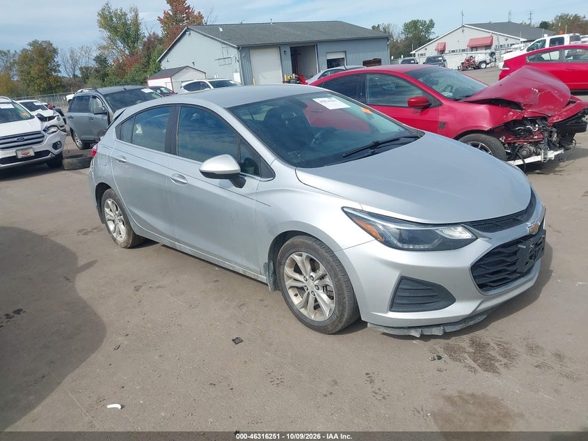 2019 CHEVROLET CRUZE LT | 3G1BE6SMXKS598647 | UPCARS