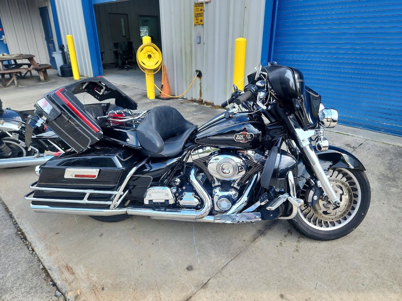 2009 HARLEY-DAVIDSON FL | 1HD1FC4119Y604774 | UPCARS